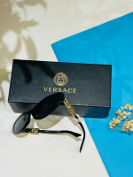 ⁦نظارة الشمسية من ماركة VERSACE الأصلية⁩ - الصورة ⁦3⁩