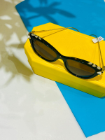 ⁦نظارات Swarovski الشمسية⁩ - الصورة ⁦2⁩